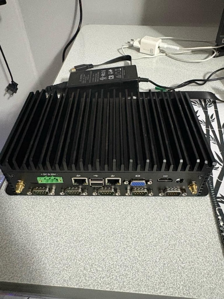 ZENOS ROCKBOX-LITE-J6412 Endüstriyel Mini PC | 8 GB RAM | 128 GB SSD - 3