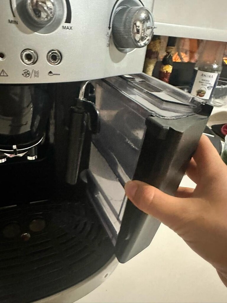 satrap tam öğütücülü süt köpürtme özelliği olan ithal kahve makinesi - 4