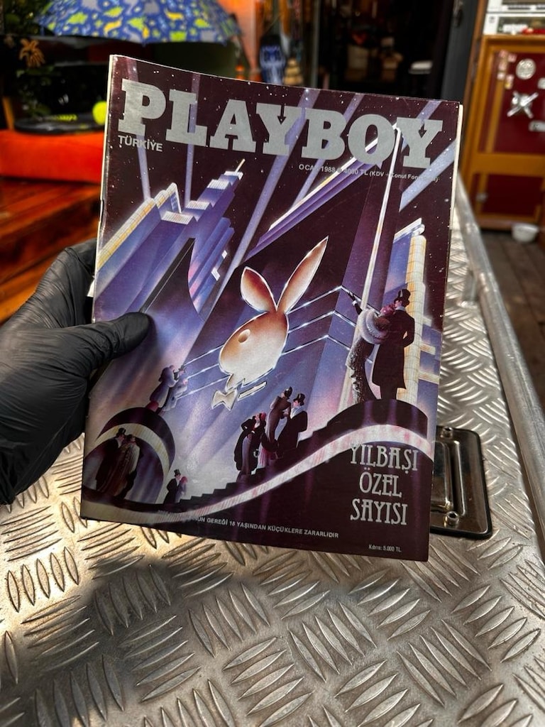 Playboy Türkiye Ocak 1988 Yılbaşı Özel Sayısı - Çok Temiz - 2
