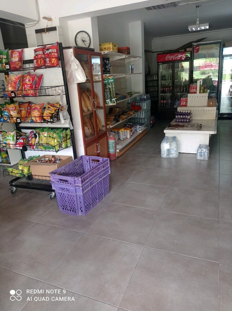 Karaca Market - 2