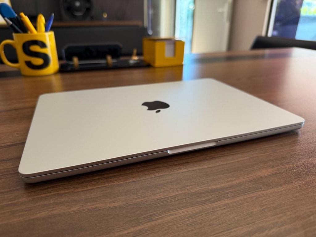 Macbook Air M4 16 GB 256 GB 13’’ - 3