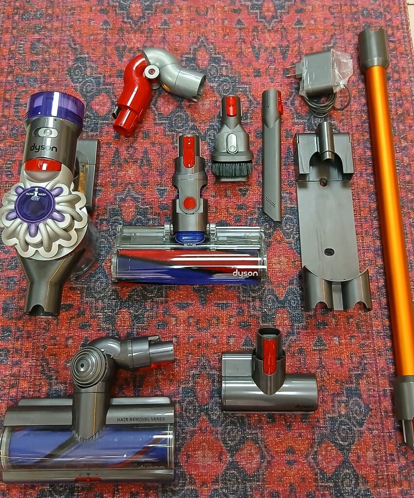 Dyson V8 Full Set Garantili Teşhir (Outlet) Şarjlı Süpürge - 3