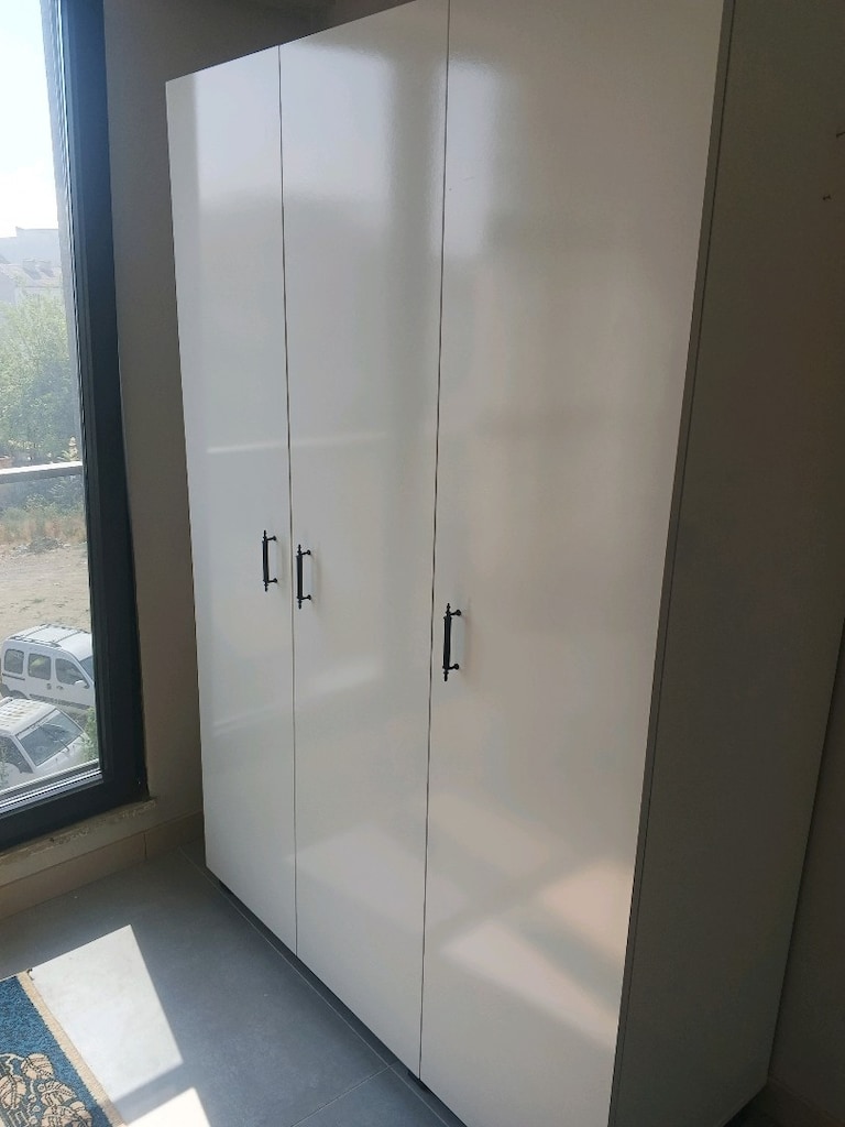 3 kaplı dolap - 4