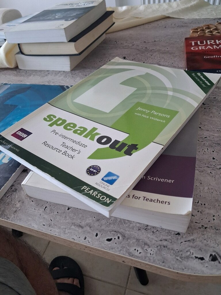 Speakout Pre-intermediate Tec.Res.Book.Jenny Parons - 6