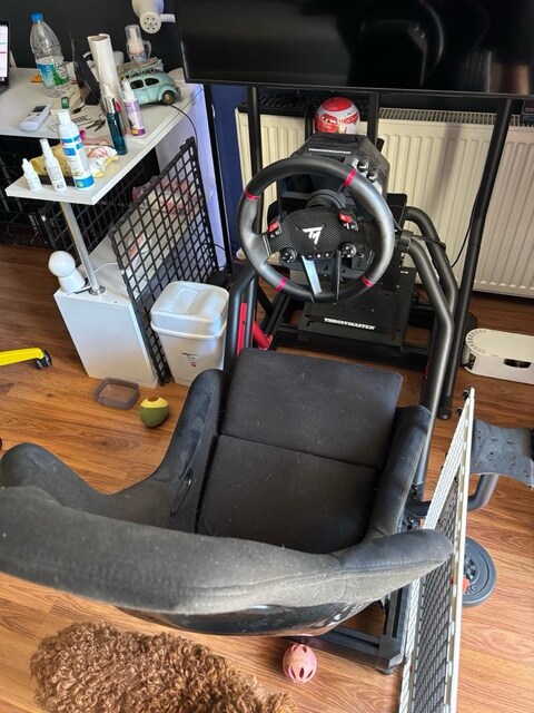 Yarış Simülatörü Thrustmaster T598 + PS5 + xDrive BS02 + Samsung TV 4K