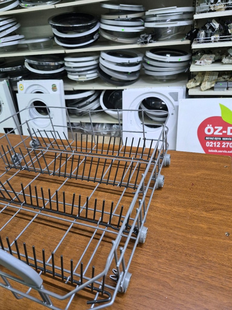 Hotpoint Arıston Bulaşık Makinesi Alt Sepeti Orijinal Yedek Parça - 3