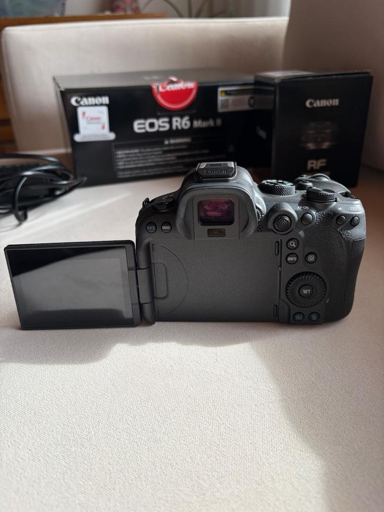 CANON EOS R6 - 3