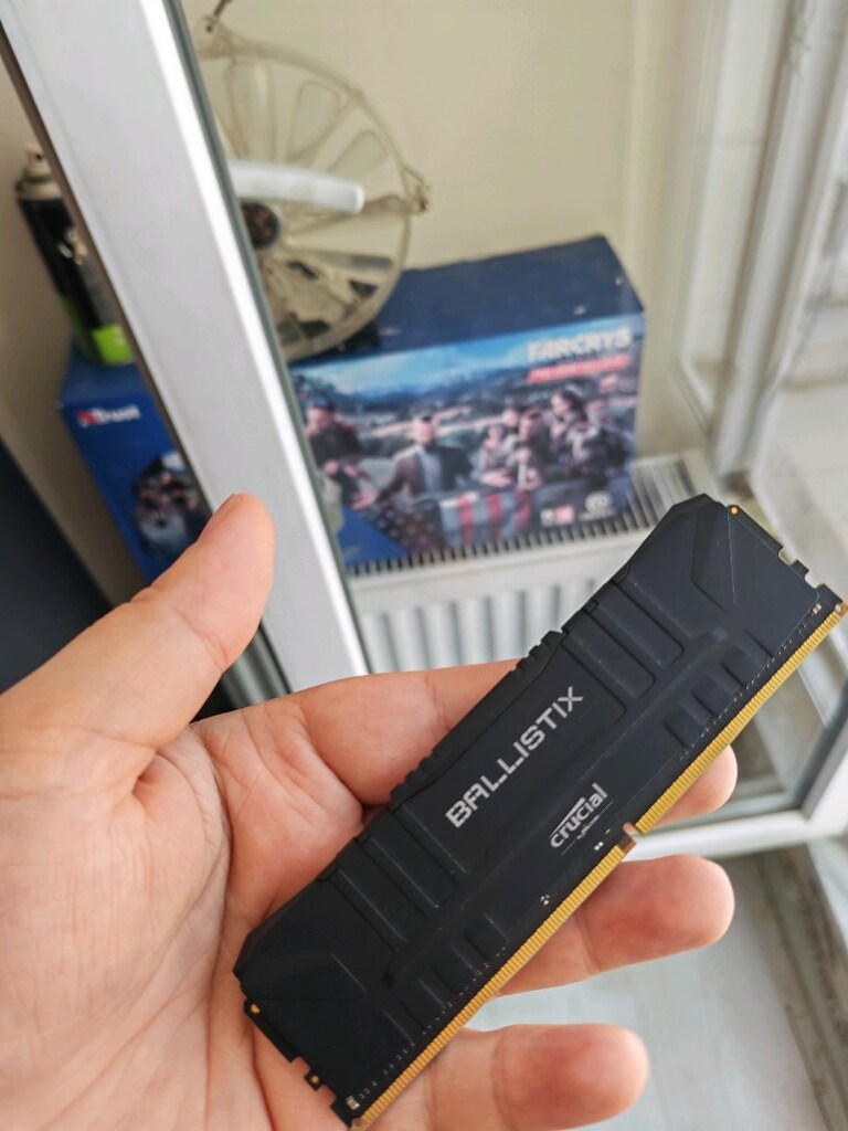 CRUCİAL BALLİSTX 8GB DDR4 3600MHZ RAM ARIZALI - 4