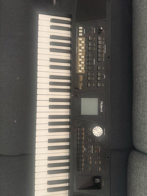 Temiz kullanılmış Roland BK5