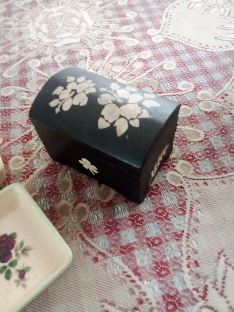 Hediyelik kaseler.ceyiz sandığı.isikli ev.seramik saat. - 8