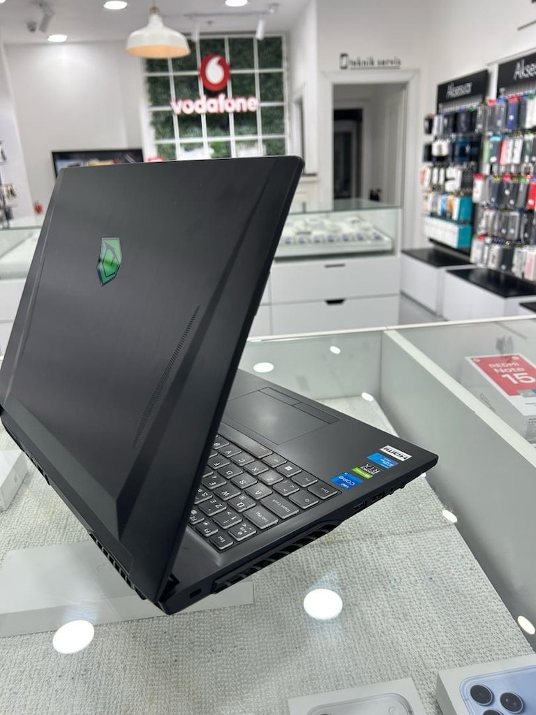 Monster Abra A5 V17.2 RTX 3050 Ti / i5-11400H / 144Hz Gaming Laptop - 5