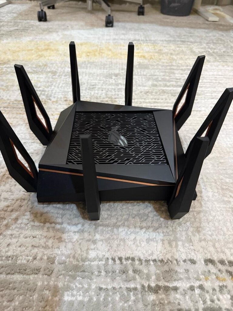 ASUS ROG Rapture GT-AX11000 Tri-Band WiFi 6 AiMesh Gaming Router - 3