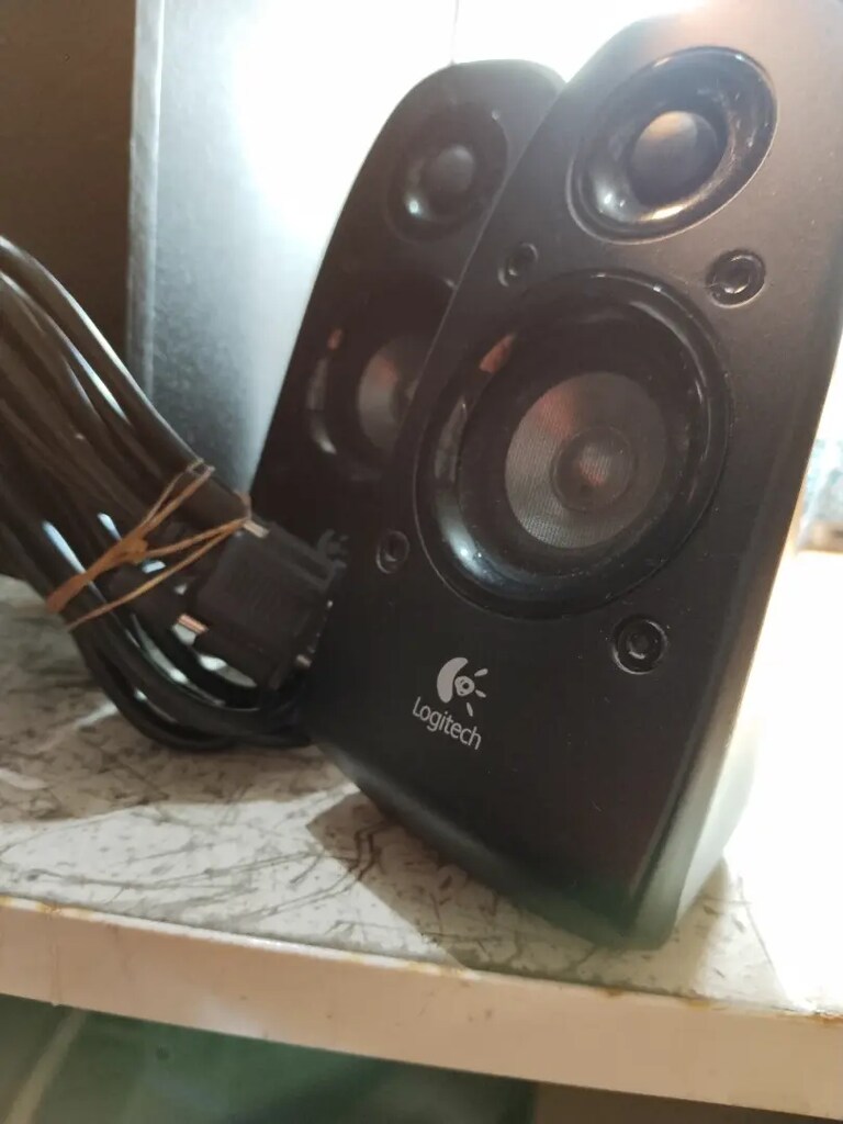 AZ VE TEMİZ KULLANILMIŞ LOGİTECH - Z506 M/N - S - 00097A. 5 + 1 - 3