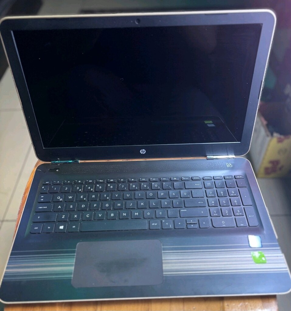 HP PAVILION 15 /I5 7200U+8 GB DDR4 RAM+500 gb HDD+2 GB EKRAN KARTI - 2