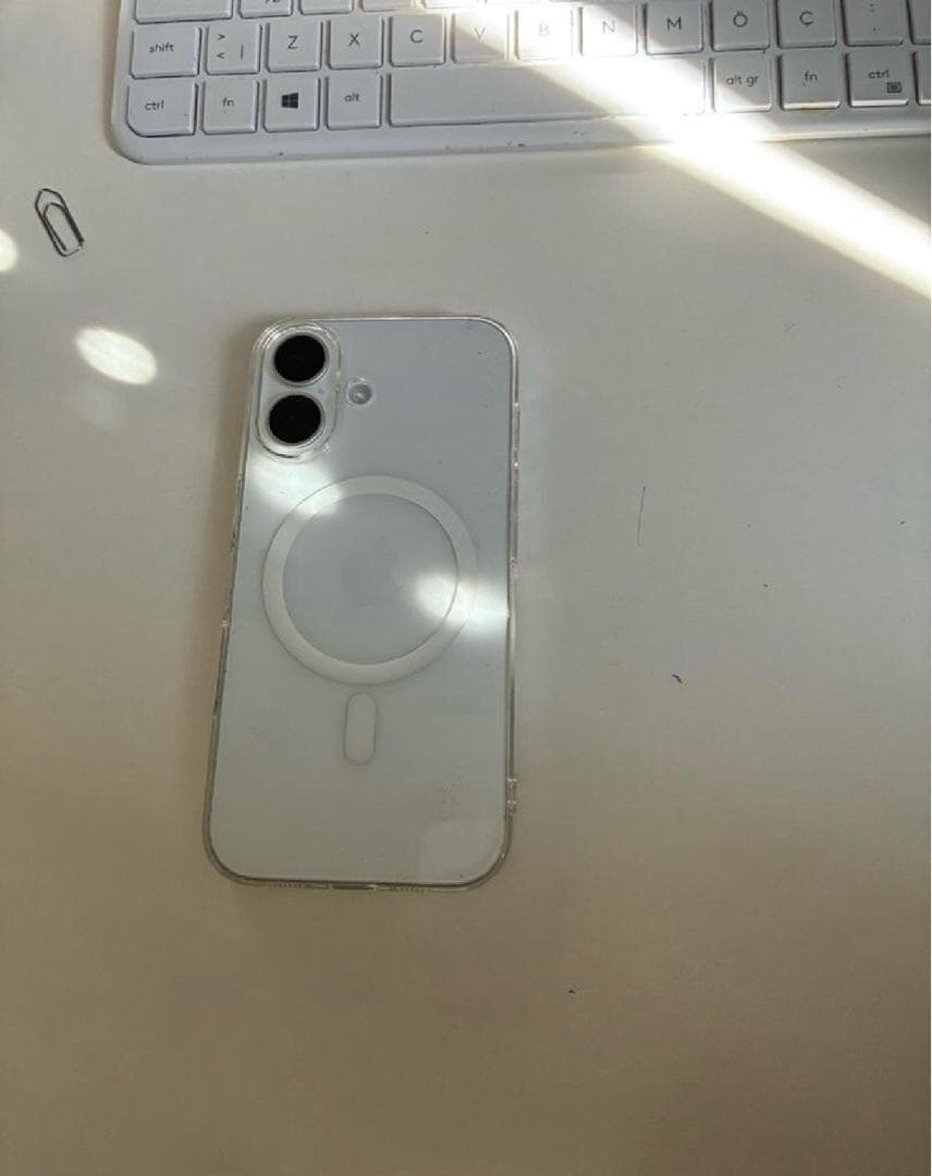 iPhone 16yd 128gb pil 86 10/9 kozmetik alır cihazım kusursuz