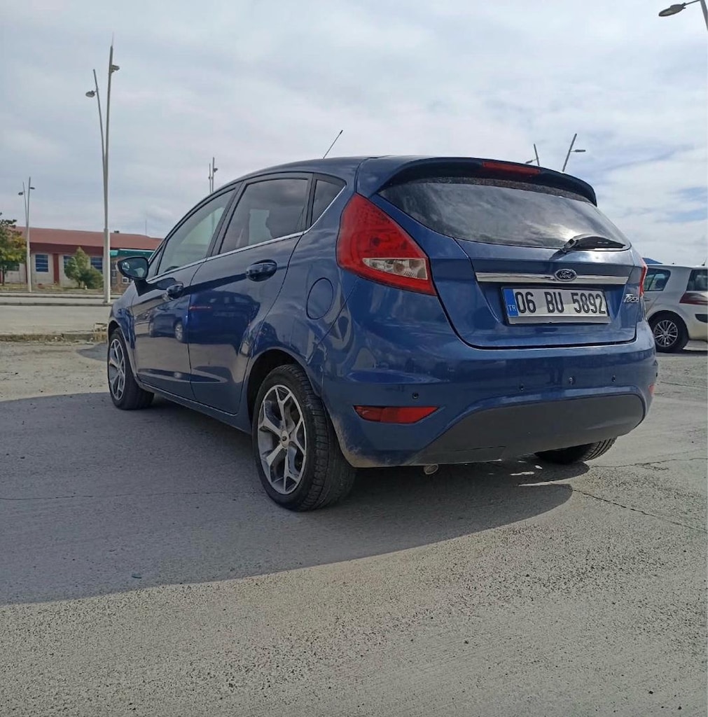ford fiyesta - 3