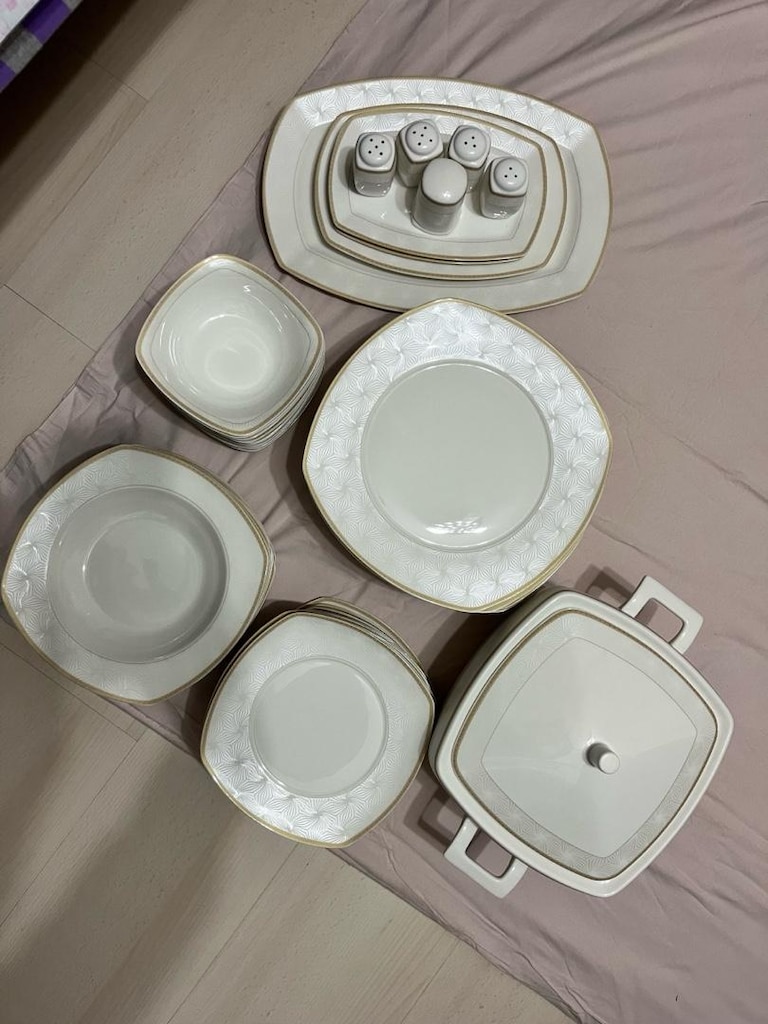 Korkmaz 12 kişilik 60 parça yemek takımı