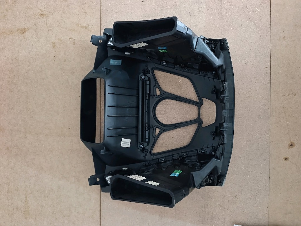FORD FOKUS 3 RADYO-CD ÇALAR KONTROL PANEL ÇERÇEVESİ - 4