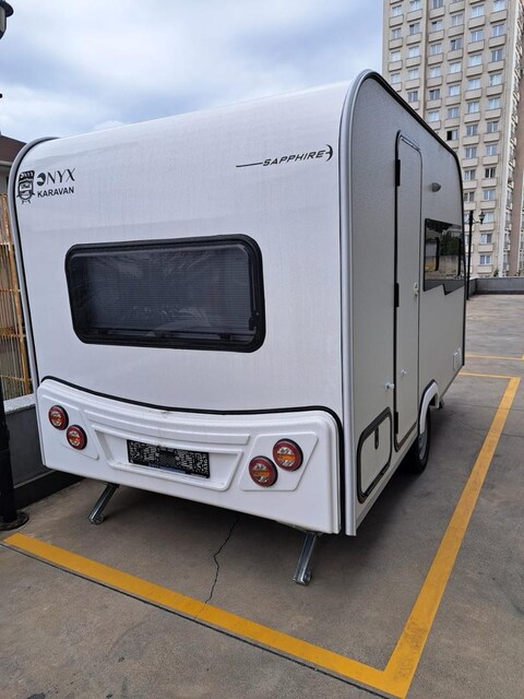 Mover monteli çok az kullanılmış Onyx marka çekme karavan