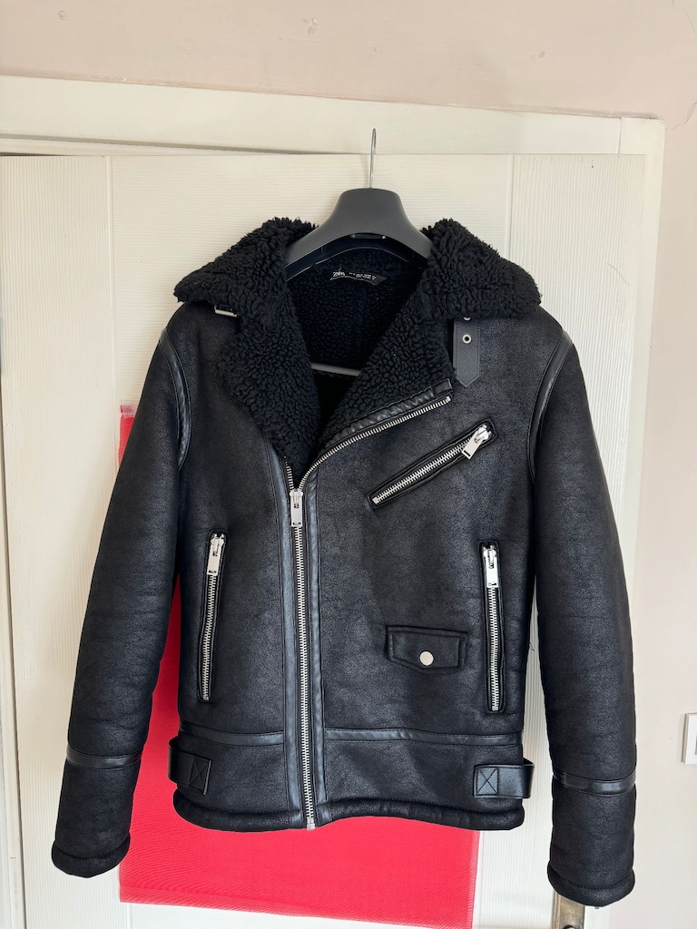 Zara Siyah Kuzu Yünü Astarlı Biker Ceket S Beden Hiç Kullanılmadı