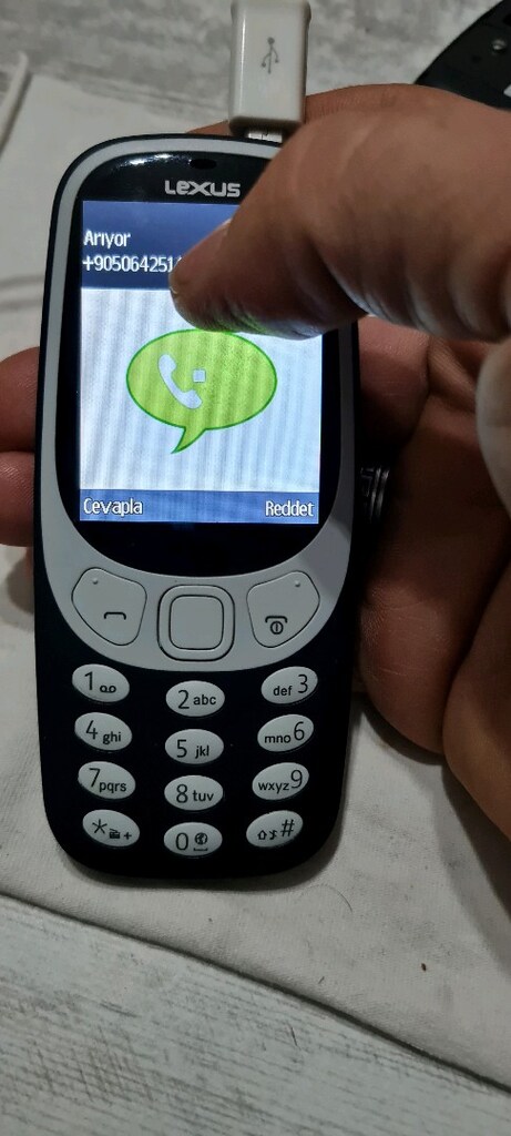 3310 görünümlü lexus telefon - 2