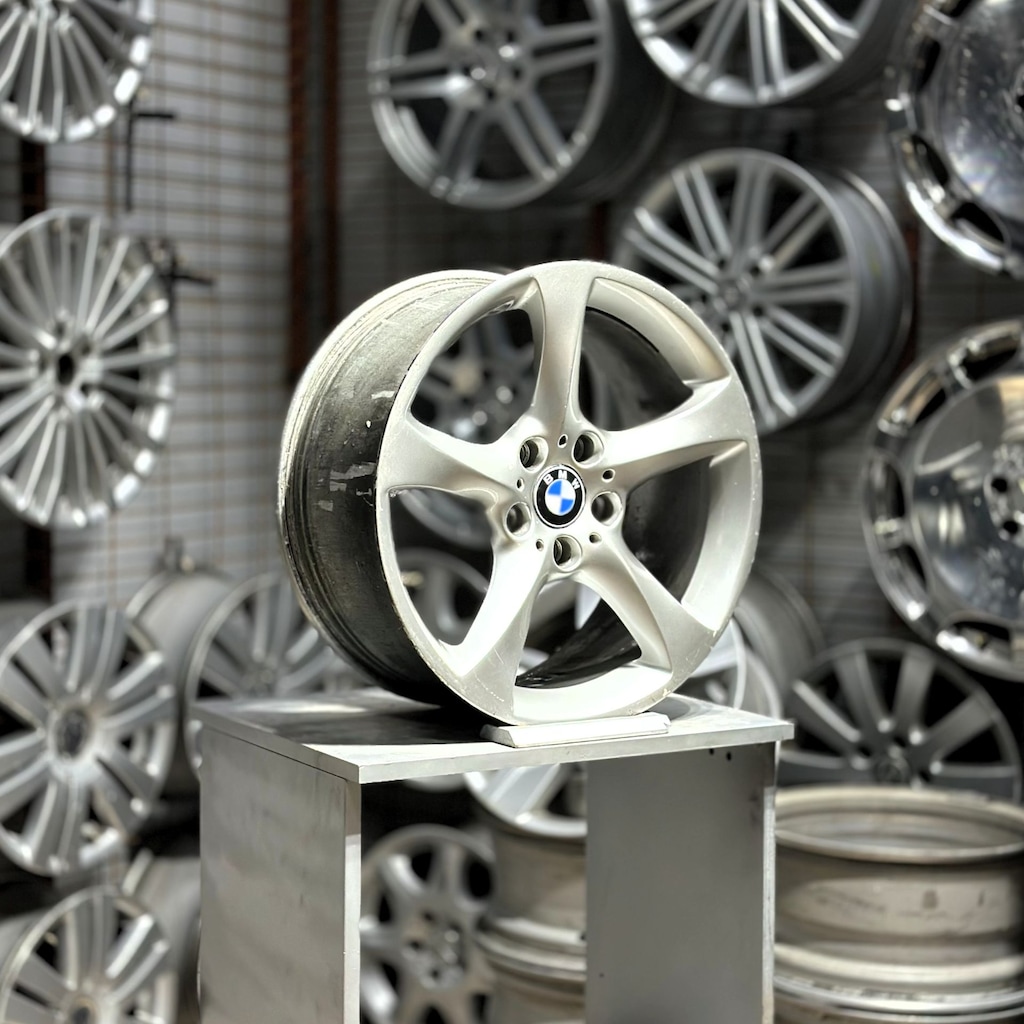 18 inç 5x120 BMW E90-E92 Style 330 Jant Takımı 2. El - 2