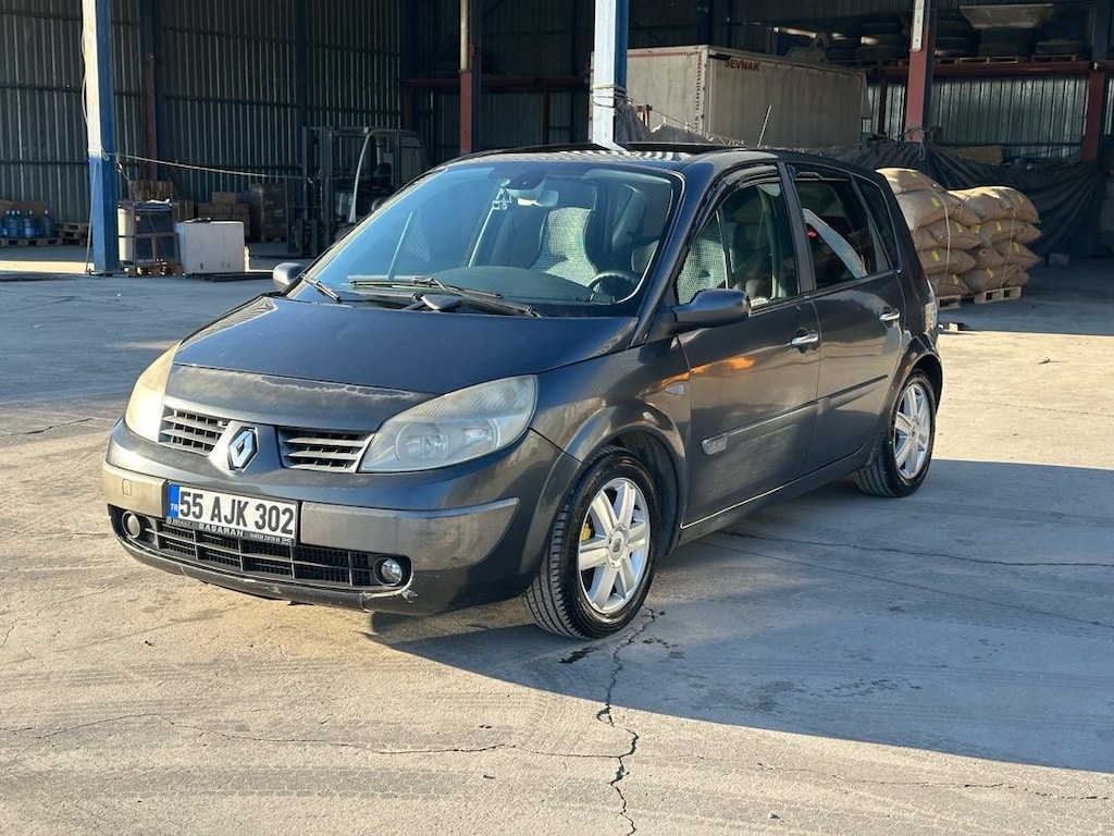2007 model Scenic - 12