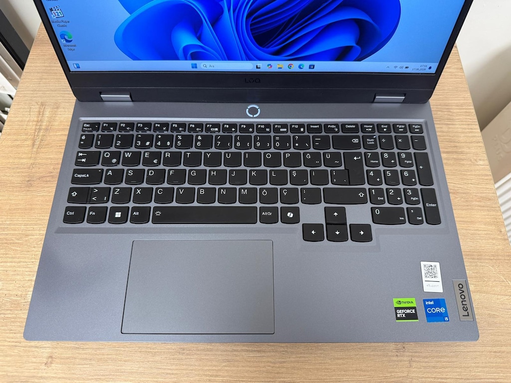 Lenovo LOQ 15IAX9 83GS00PHTR i5 20GB RAM 1TB SSD RTX4060 - 3