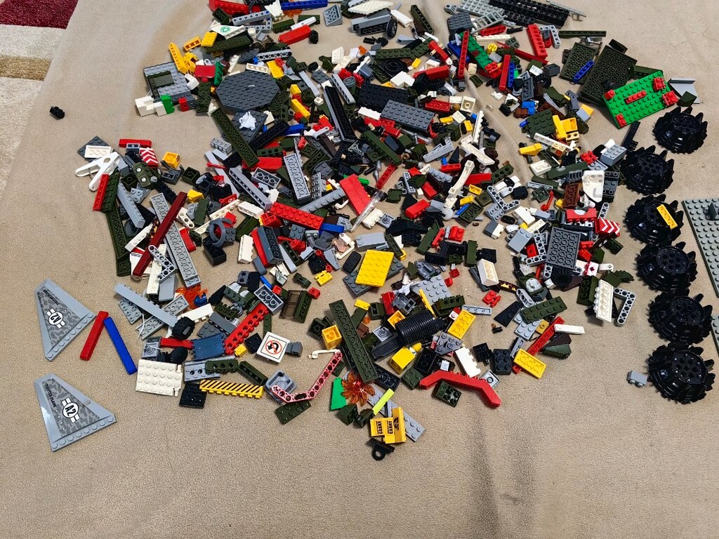 LEGO RESİMDE GÖRÜLDÜĞÜ GİBİ AYAKABI KUTUSU FUL DOLU - 6