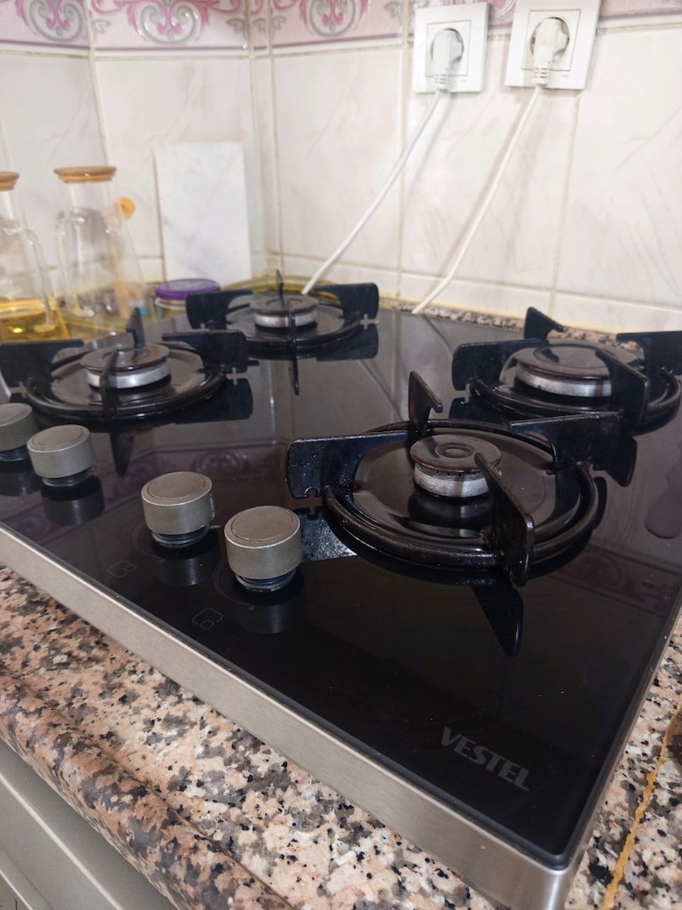 Vestel siyah cam 4 lü ocak sıfır gibi - 2