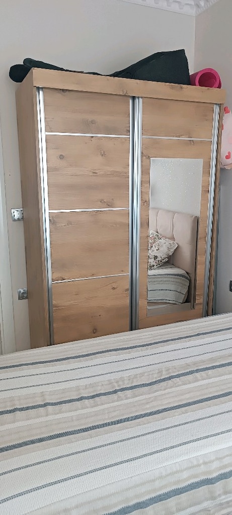 135&200 cm gardırop satılıktır - 2