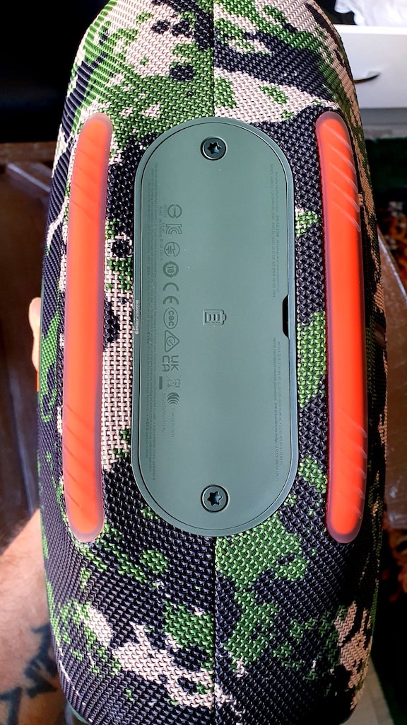 JBL EXTREME 4 - 8