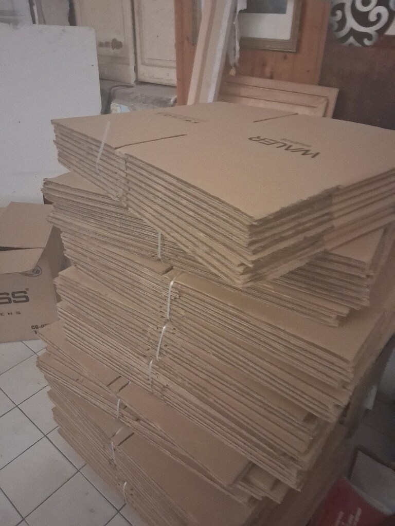 20x35x40cm ebatlarında 90adet sıfır koli. - 2