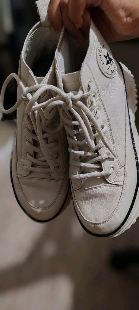 Sneaker - 2