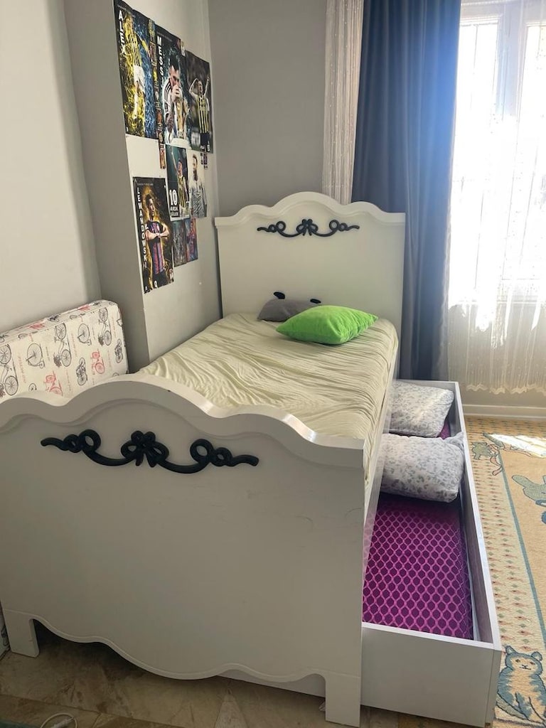 Özel Yapım Kız Genç Odası Takımı - 4