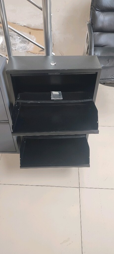 2 kapaklı Metal ayakkabılık - 2