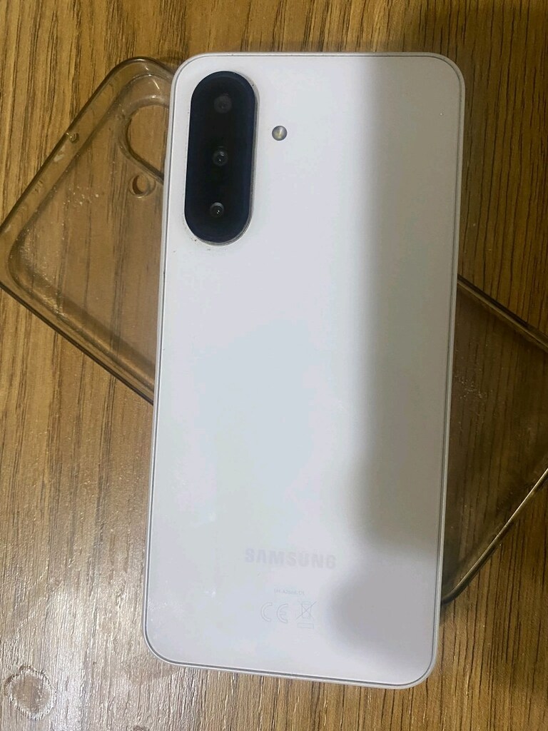 Samsung A26 5g 2.5 aylık cihaz çizik yok - 3