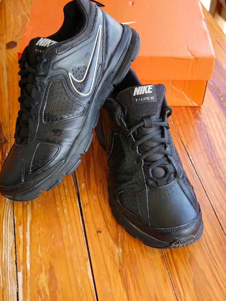 Nike T-lite Orjinal sıfır gibi üründür spor salonu içinde giyildi - 3