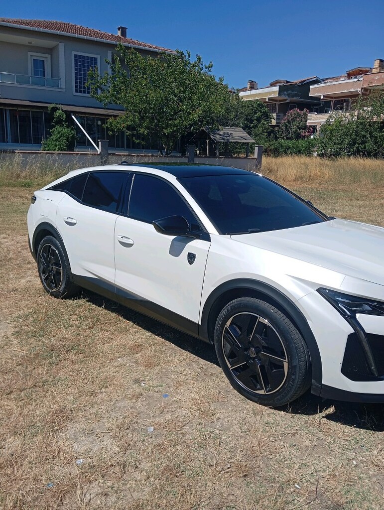 2023 model 408 Peugeot - 2