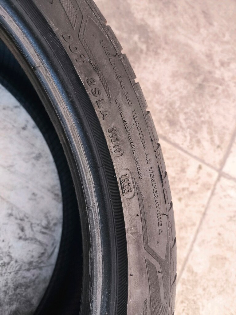 245 35 20 - 4