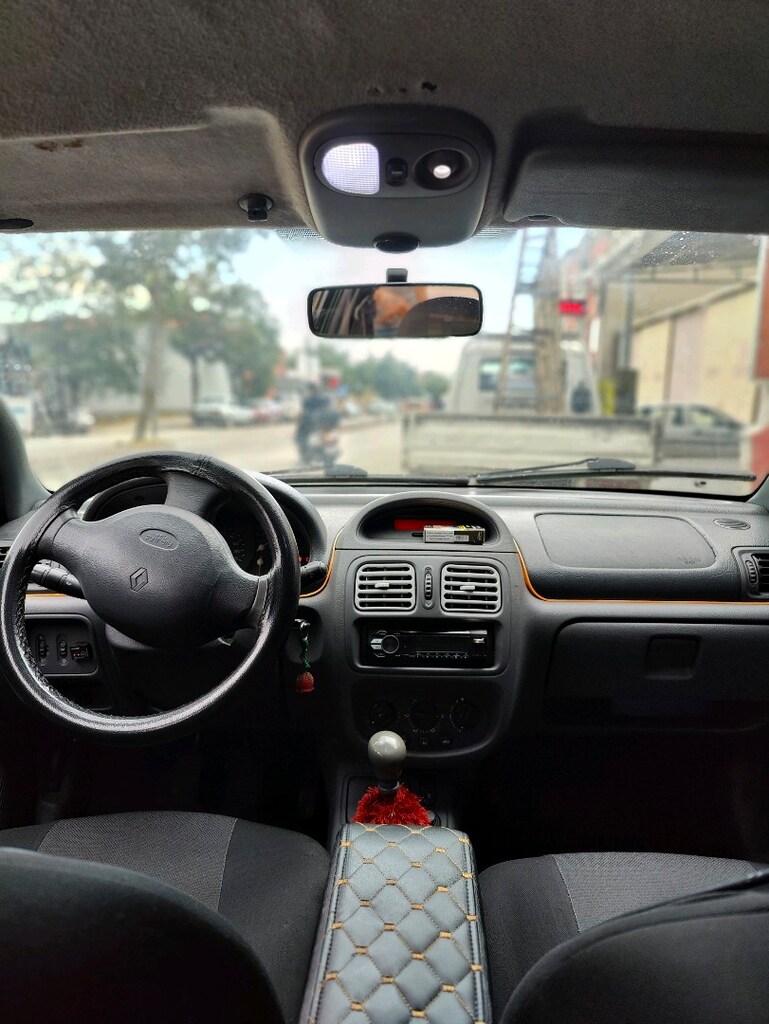 Renault Clio 2 hb - 4