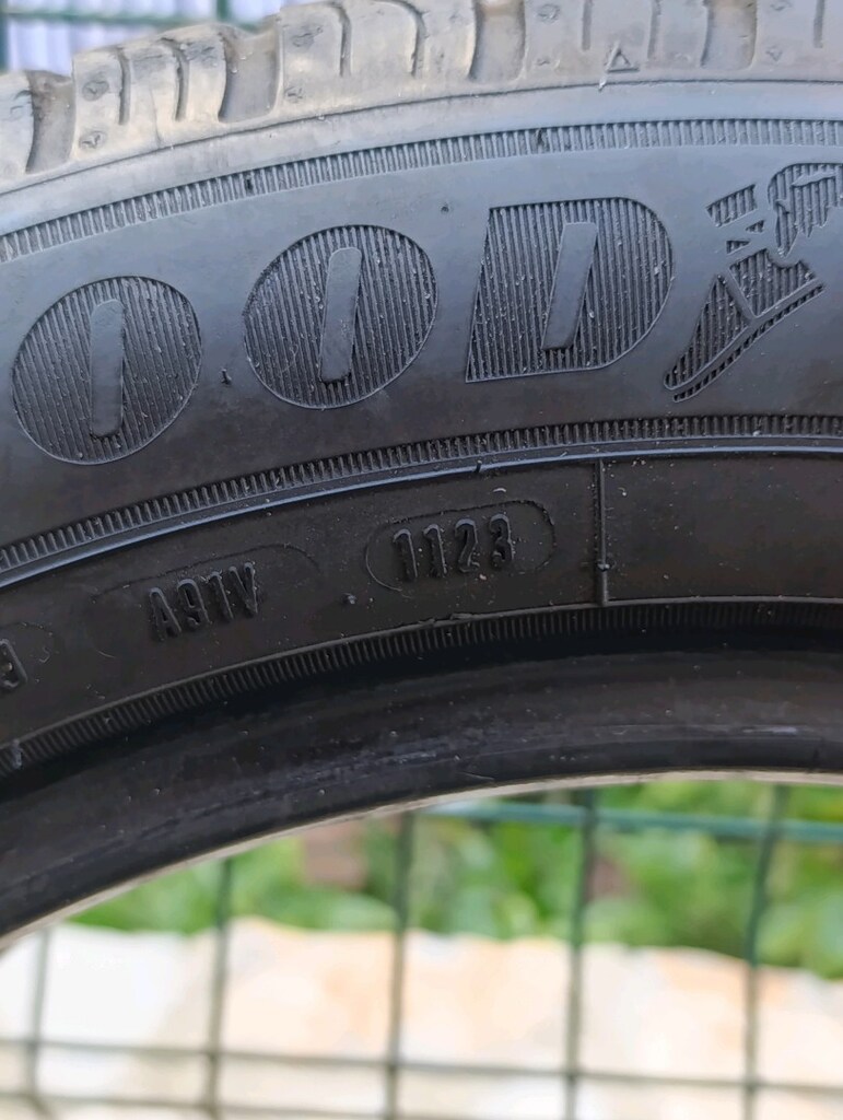 225. 55. 17c Goodyear lastik 2ader - 3
