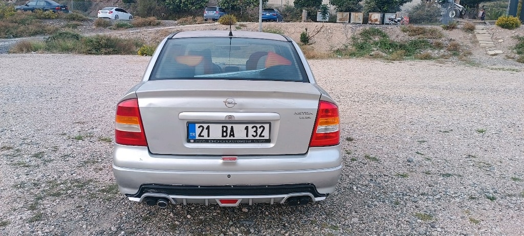 Memurdan Opel Astra 1.4 - 4