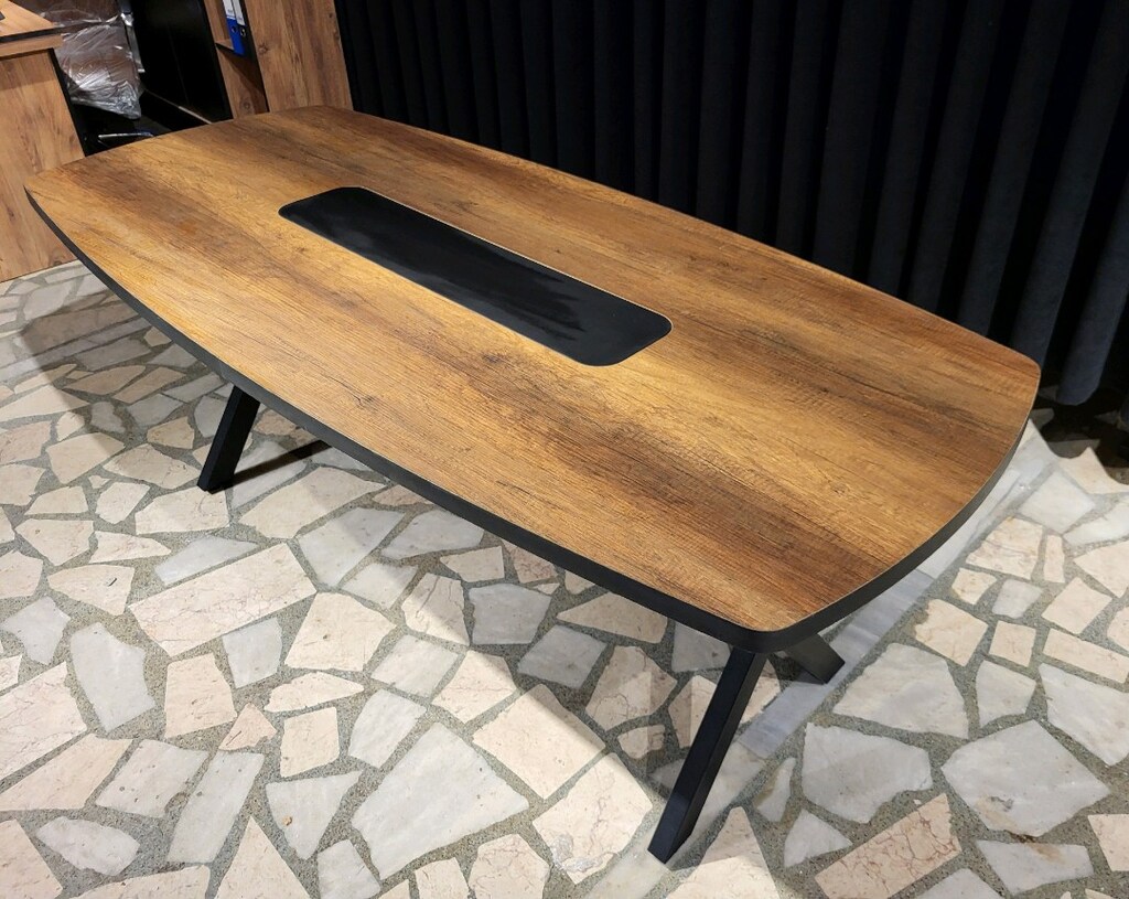 OVAL TOPLANTI MASASI 8 KİŞİLİK - 10