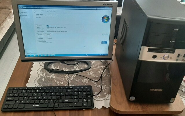 bilgisayar kasası monitör klavye fare