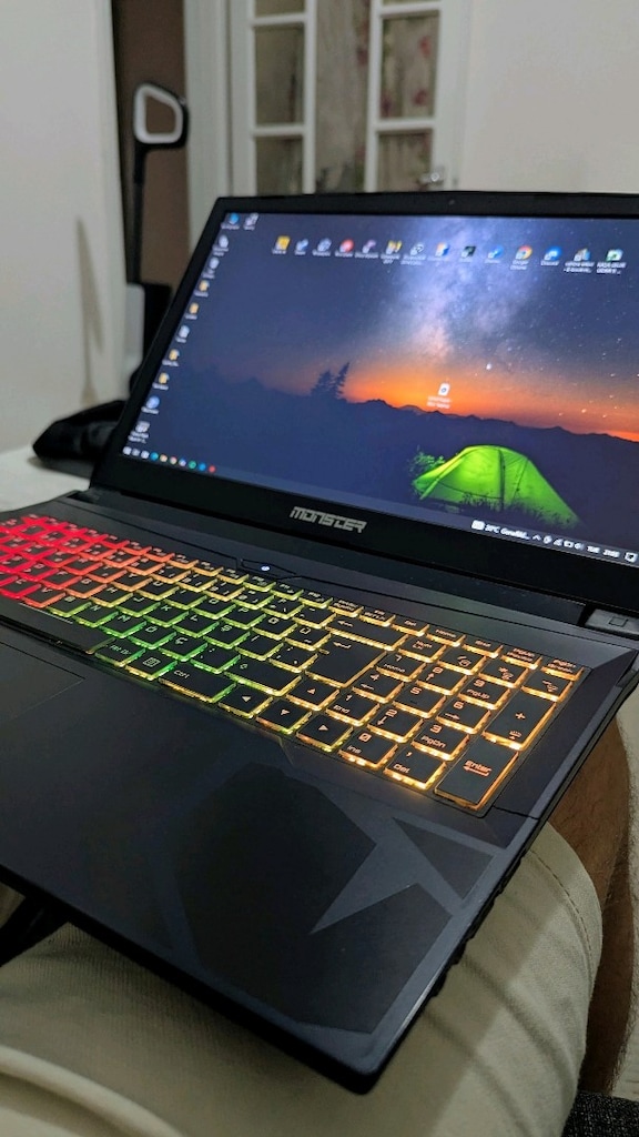 İlk Sahibinden Monster Abra A5 V9.2.2 i7-7700 16GB RAM GTX1050Ti + SSD - 6