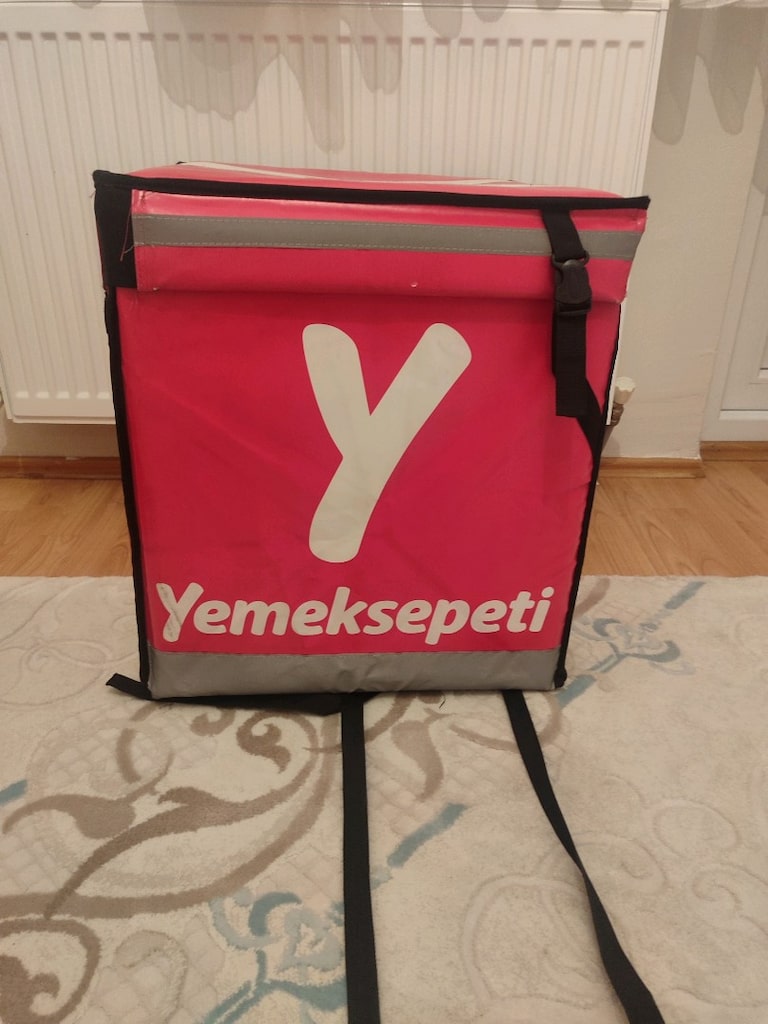 Yemeksepeti motorsiklet çantası ve yelek - 2