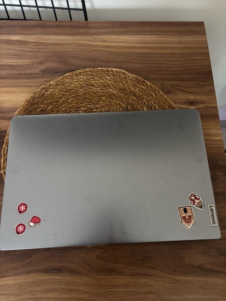 LENOVA LAPTOP - 3