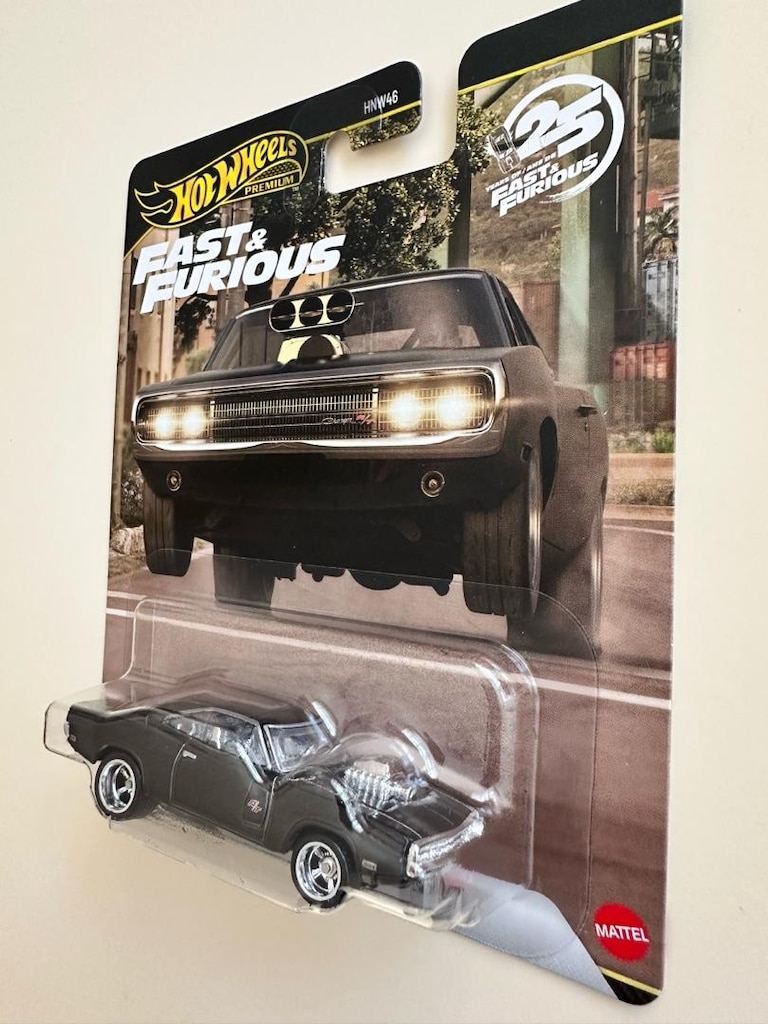 Hot wheels Premium 1970 Dodge Charger CHASE - 2