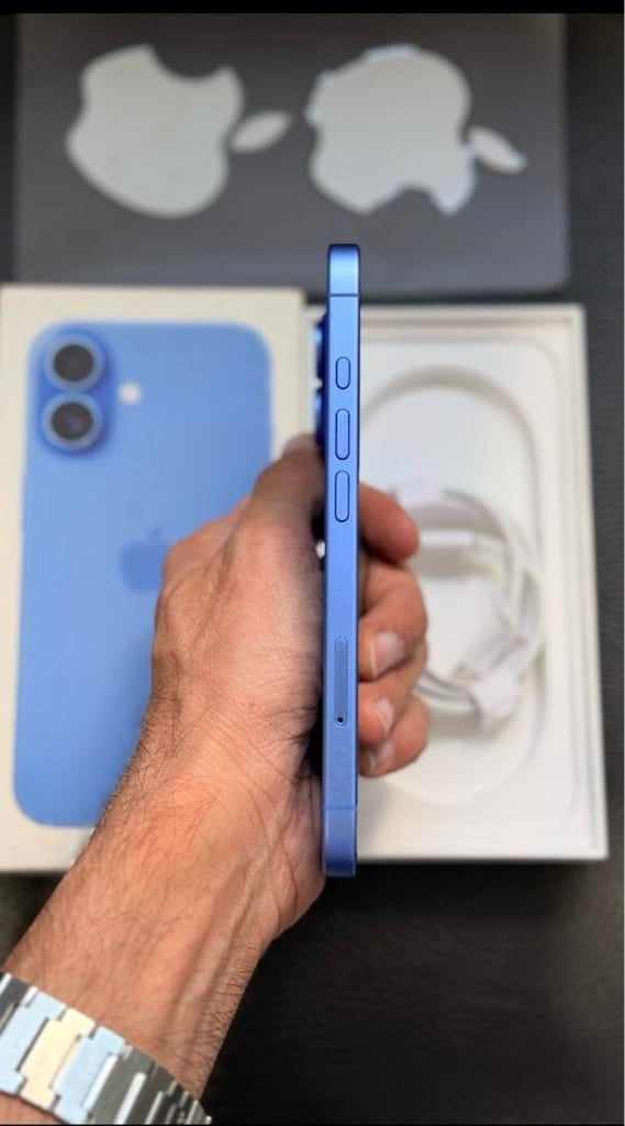 İphone 16 - 8